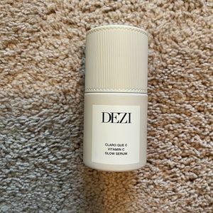Dezi Claro Que Si Vitamin C Glow Serum